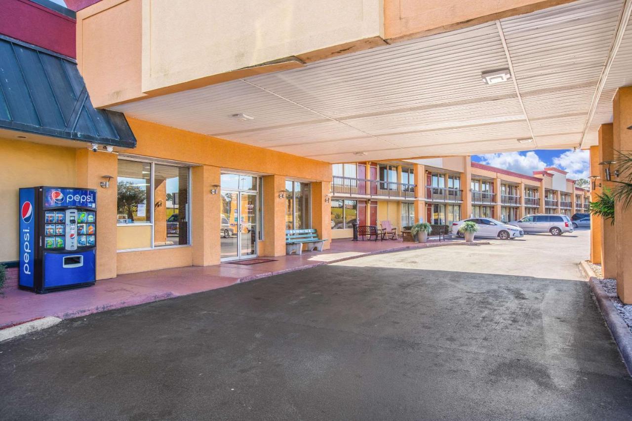 Econo Lodge Choice Hotels I-95 Savannah Gateway Georgetown Exterior photo