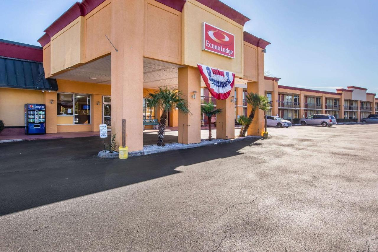 Econo Lodge Choice Hotels I-95 Savannah Gateway Georgetown Exterior photo