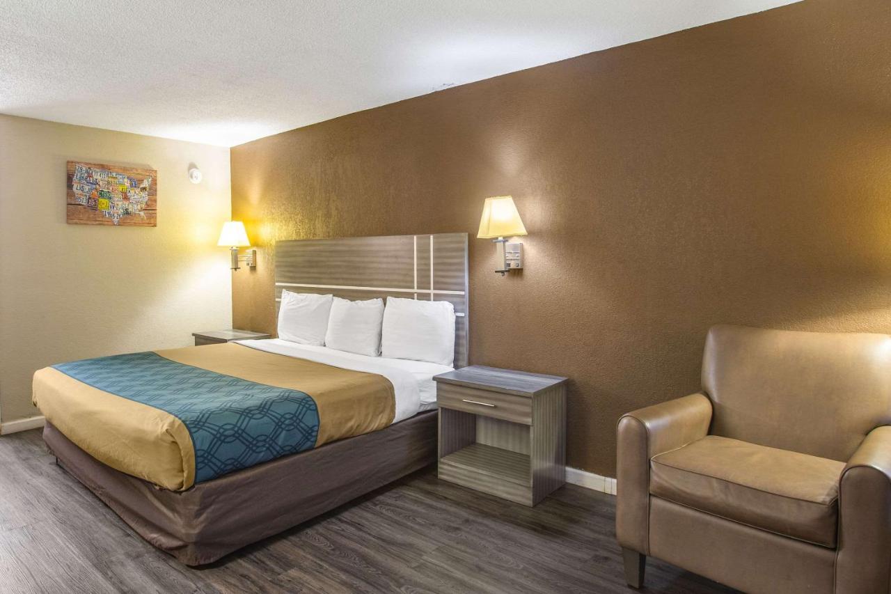 Econo Lodge Choice Hotels I-95 Savannah Gateway Georgetown Exterior photo