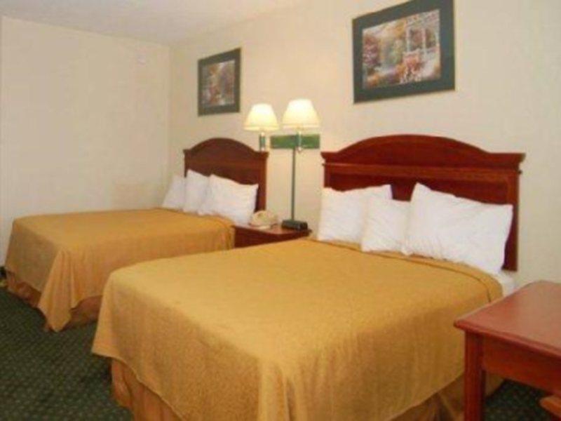 Econo Lodge Choice Hotels I-95 Savannah Gateway Georgetown Room photo